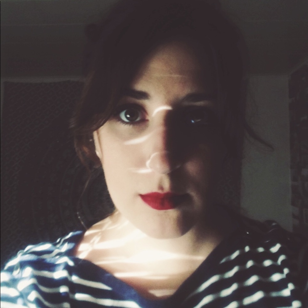 Meet your Posher, Lauren